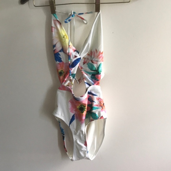 New 6 Shore Road Divine one piece white floral S - Picture 7 of 12